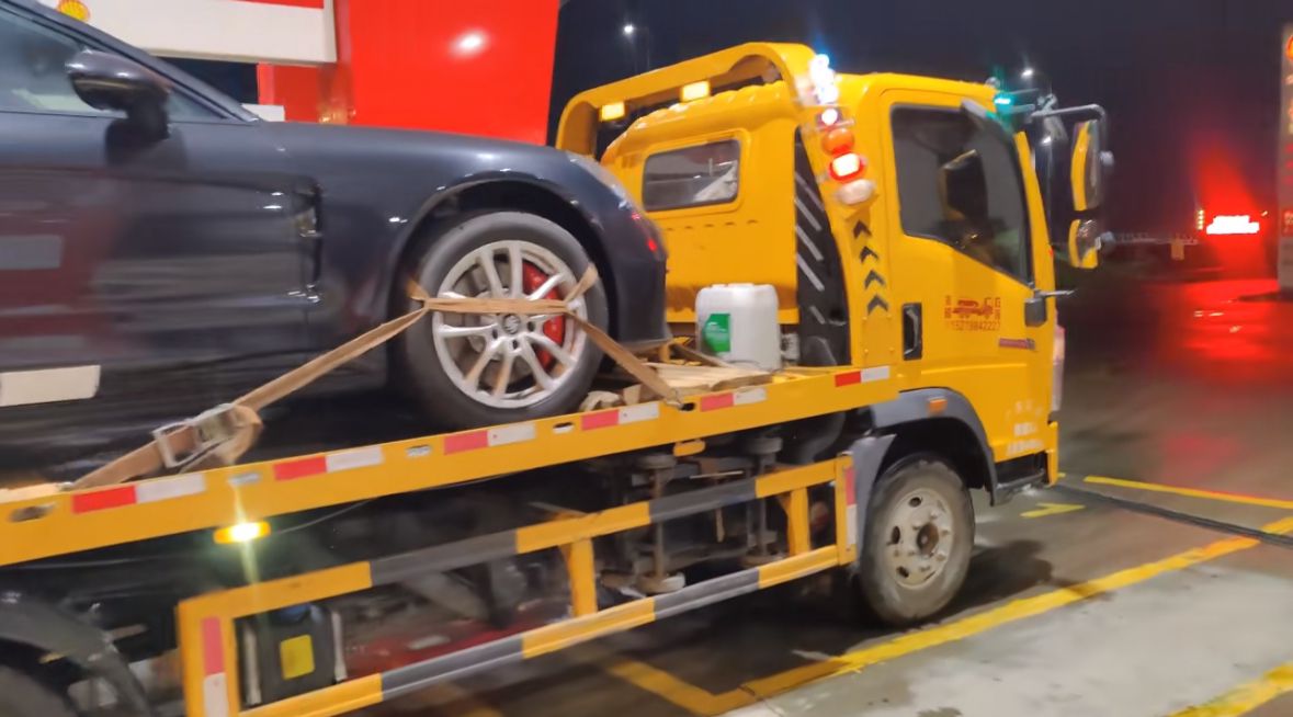 长沙行车途中遇到突发状况该如何呼叫道路救援？